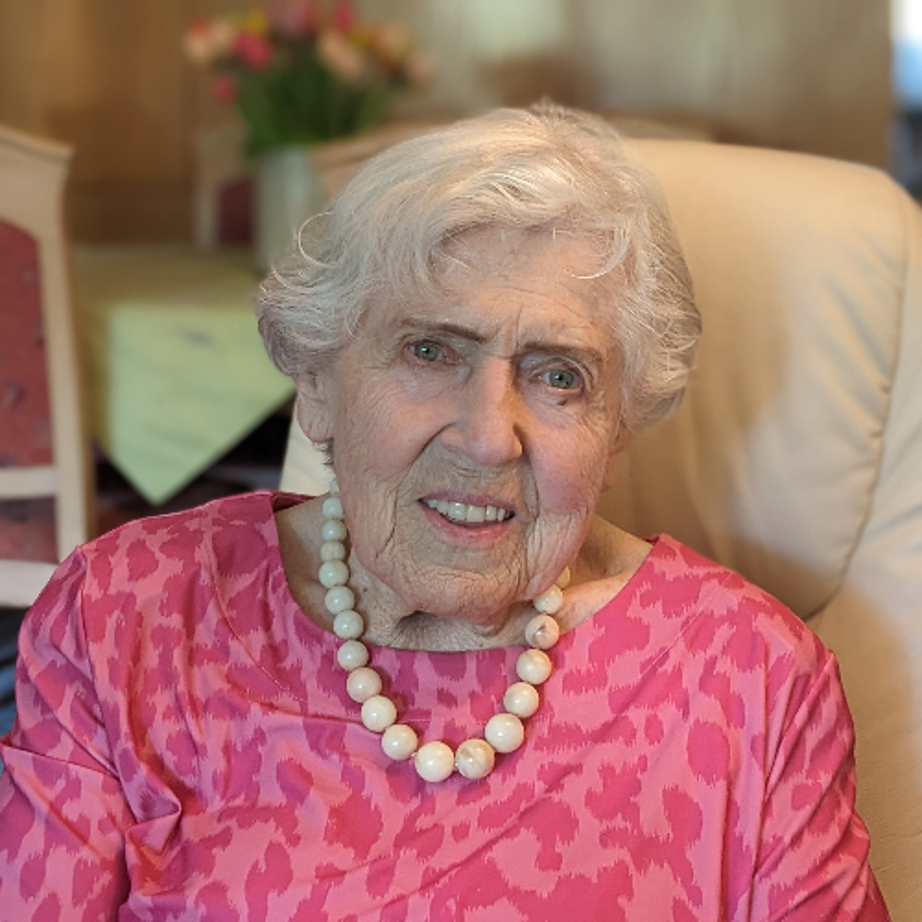 "Der Glaube hat mir geholfen " - Gespräch mit der 100jährigen Elisabeth Schwarz aus Ingolstadt episode artwork