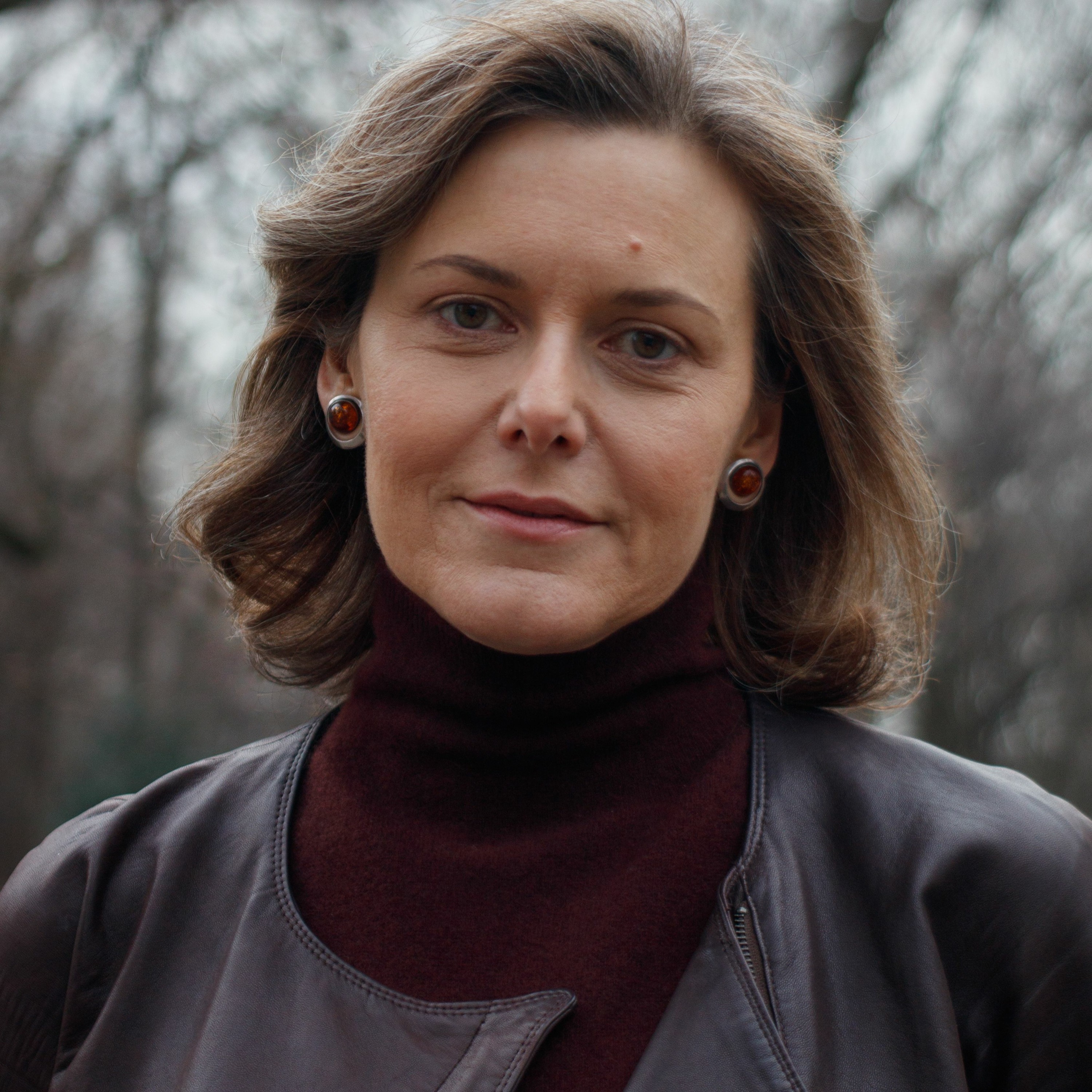 cover of episode War in Ukraine:  Dora Chomiak, president of Razom, talks about Ukraine crisis relief efforts