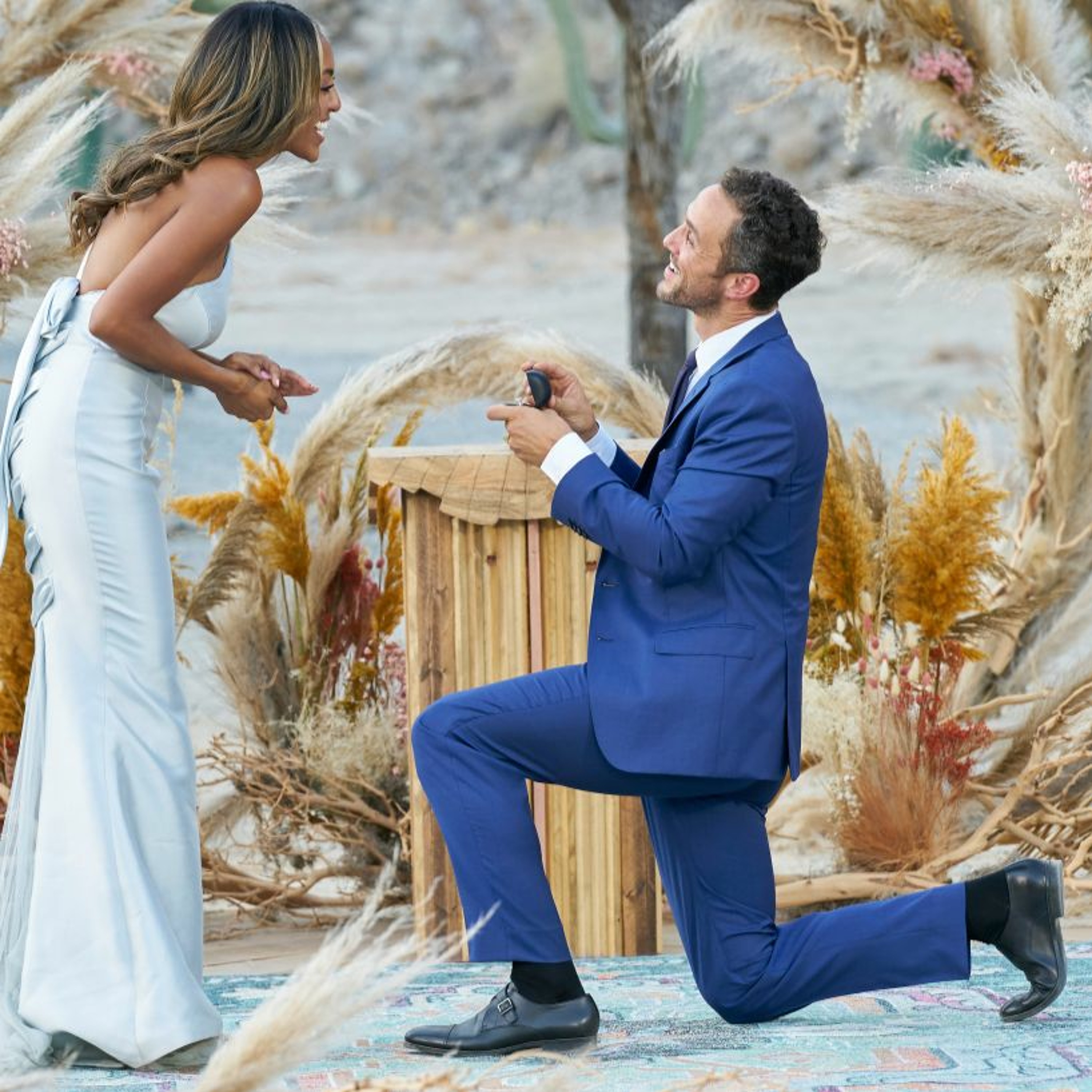 Bachelorette 16 / Episode 11 - Finale thumbnail