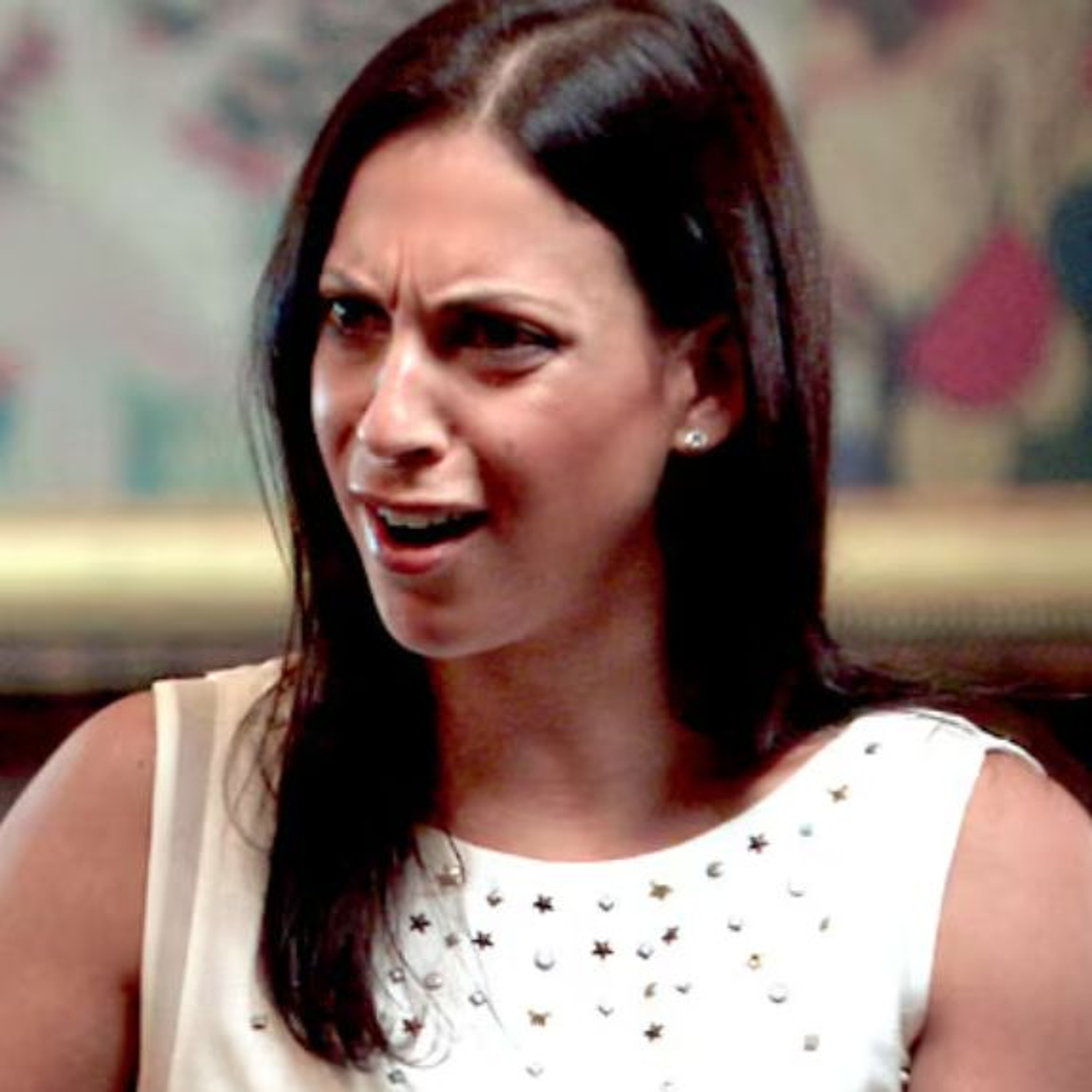 196. Princesses: Long Island, Ep7: Who Are You, the Pope?