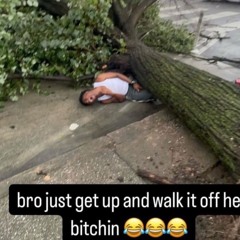 hang nikka baby from roof (makkgin)