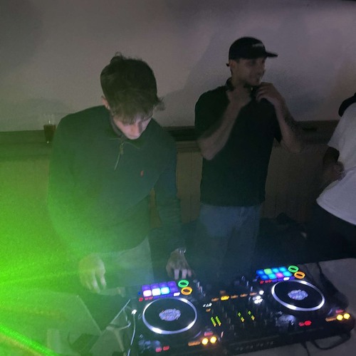 DJ- House