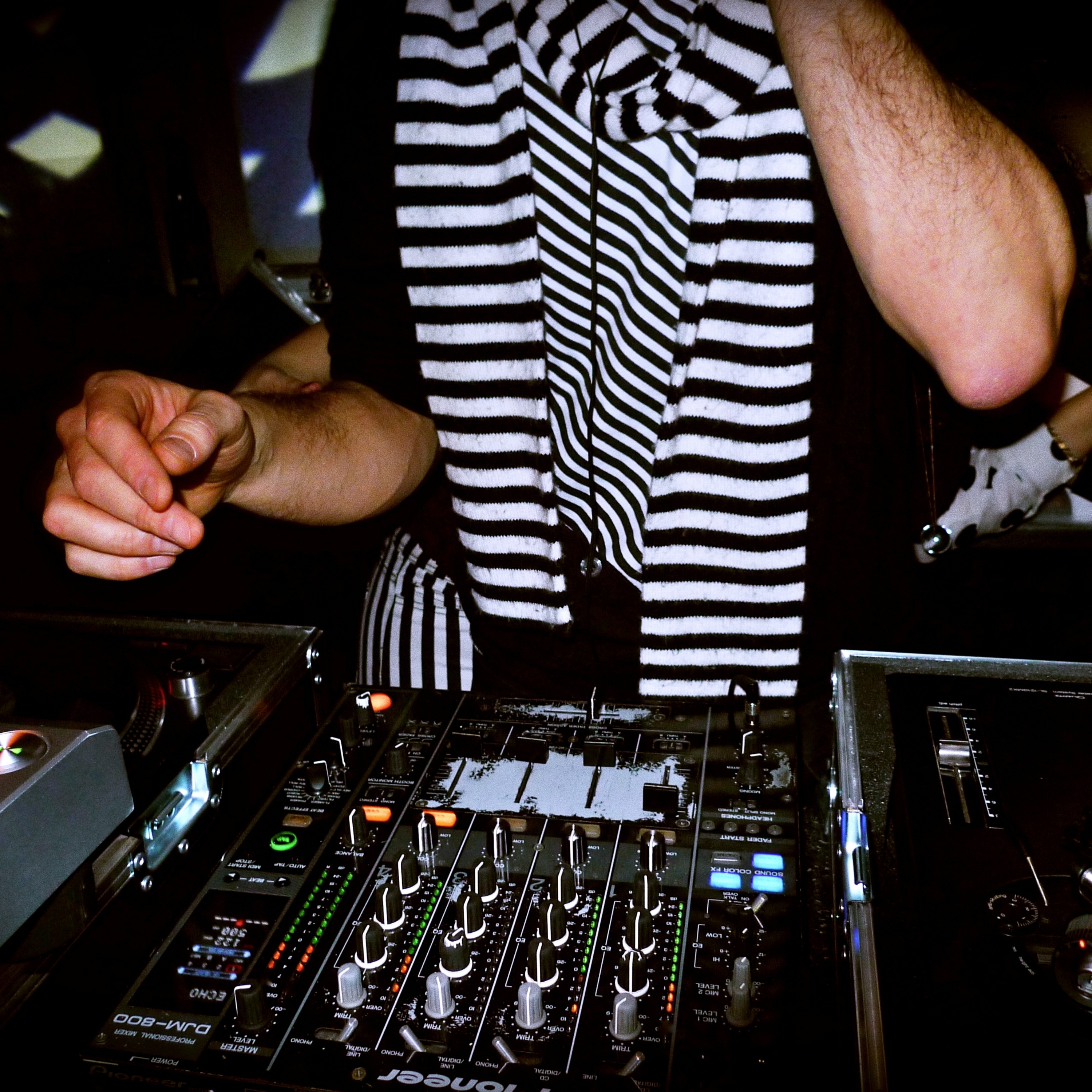 DEEP Jackin\' ACID! - R A D I O