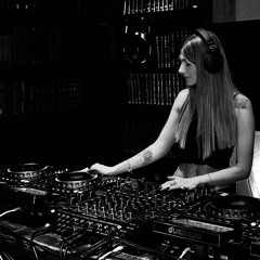 Dark Progressive House Set - From Buenos Aires, La Biblioteca