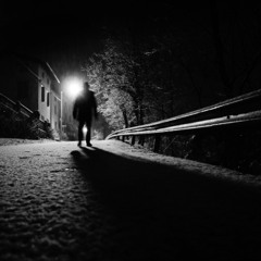 Roaming the Streets - melodic noir type rap beat