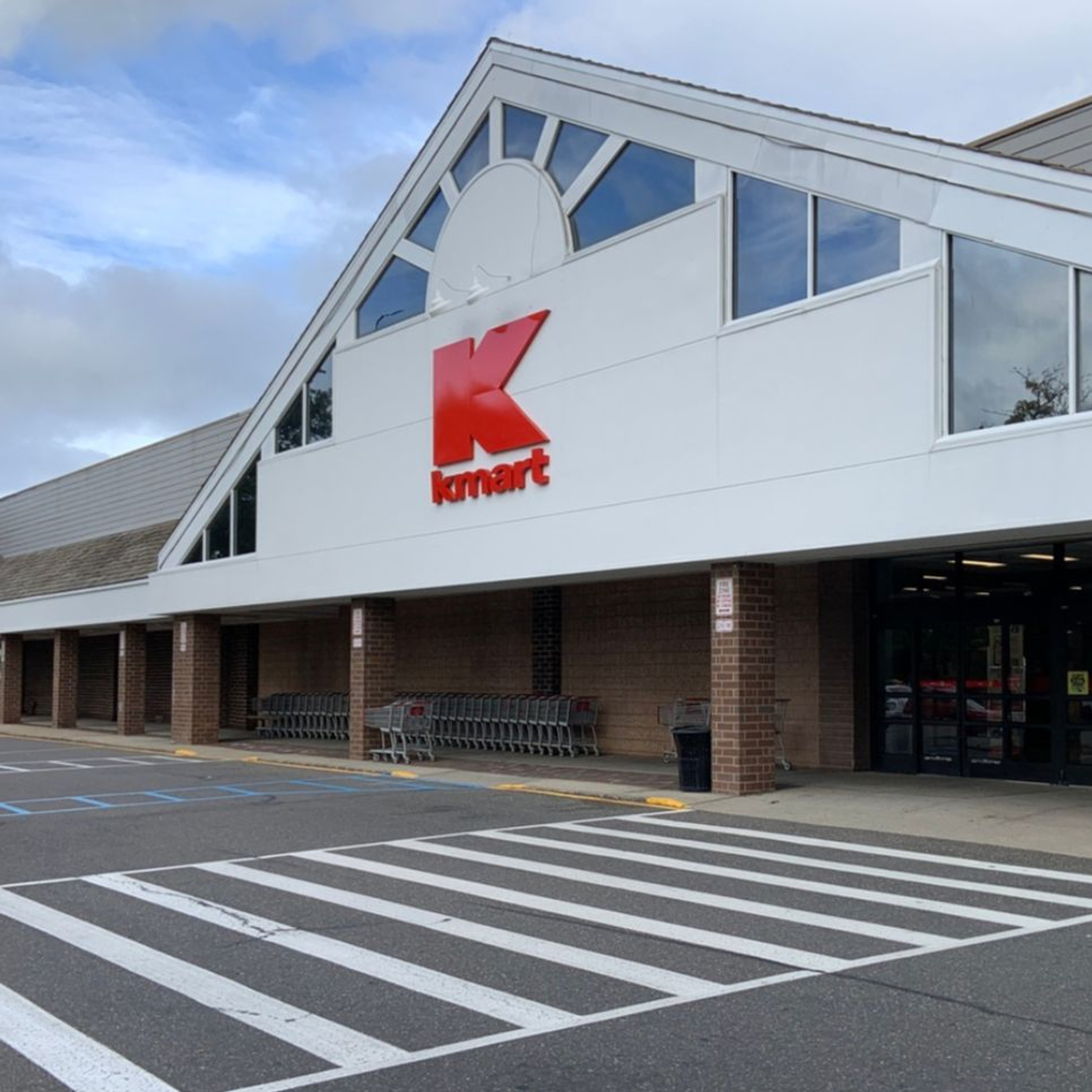 Blue Light Burns Out: Bridgehampton Kmart Closes, but Target May Have the Space in Its Sights episode artwork