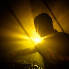 ambient/exprmt/techno hybrid dj set by adam salamøn - KORELACJE at sztuka na miejscu [10/09/2022]