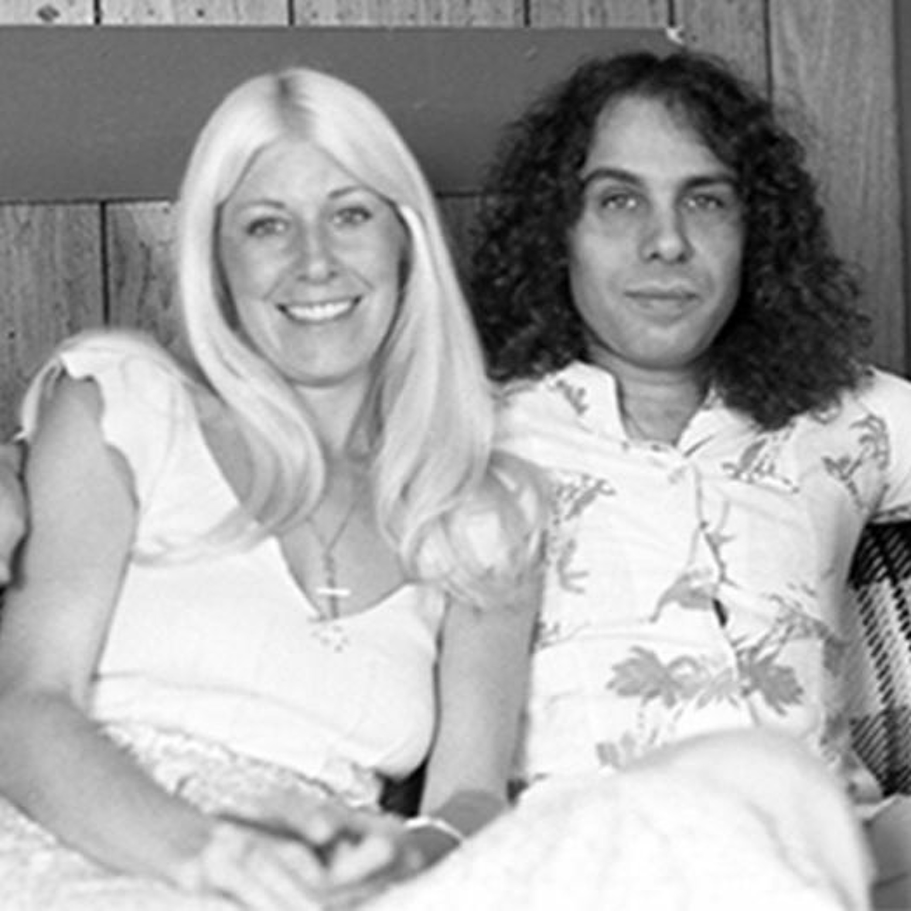 Wendy Dio on Breaking it Down with Frank MacKay - Widow & Former Manager Of Ronnie James Dio