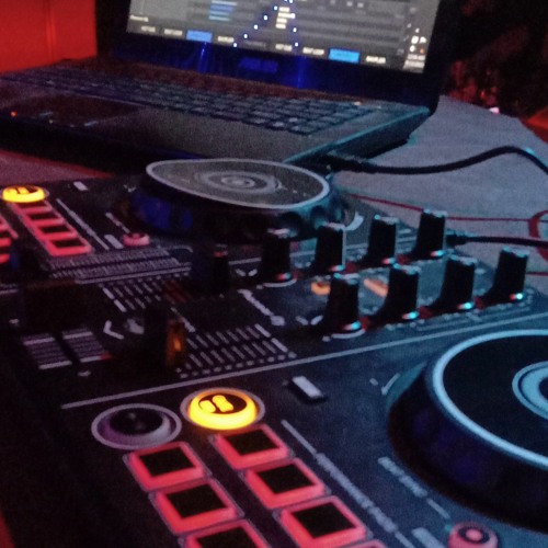 DJ SAAT KAU MENARI DENGAN TAWA VIRAL TIKTOK FUNKOT | DJ TERSIMPAN DI HATI FUNKOT | DJ sudi panjul