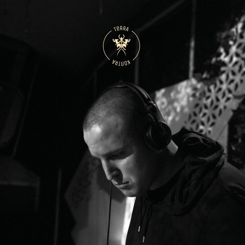 Milon Miller @Seance