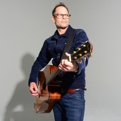 Cover Story: Gin Blossoms’ Robin Wilson
