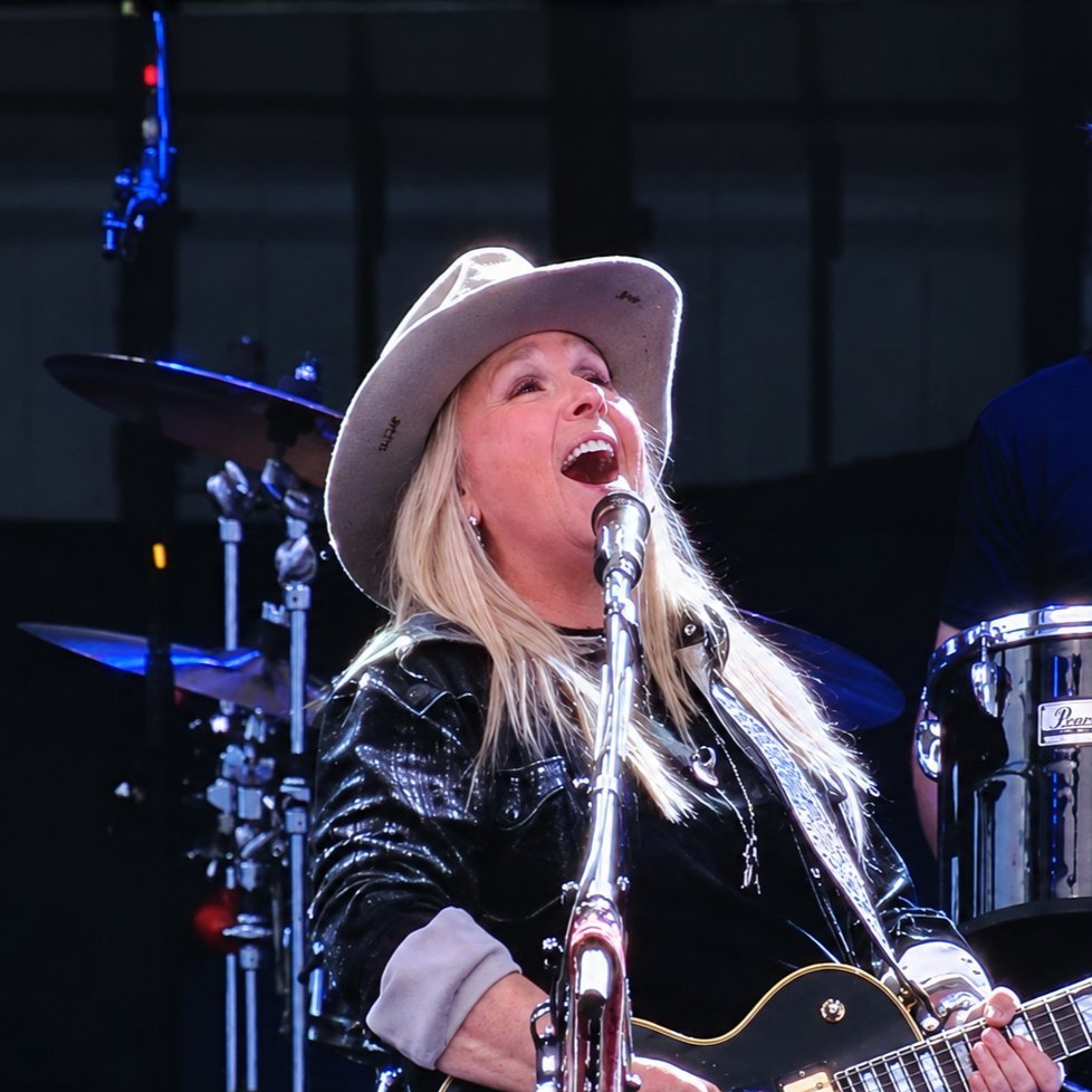 Queery Music - What Melissa Etheridge Means to A Generation of Lesbians