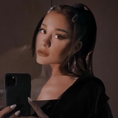 Ariana Grande <3 🔥