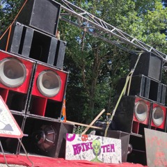 Set Rousterie party