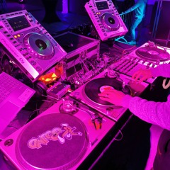 Dj SeFi Sesion 09 pascuas 2008  #hardhouse #temazos #bumping #poky #cantaditas #remember #sonido