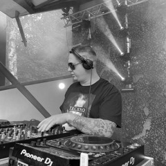 Chris Van Neu @ Electronic Waldgeflüster Dj Traphix B Day  Burbacher Weiher Special Set 128 Bpm