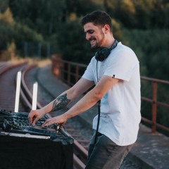 RENTI - Vibing Techno Mix Vol.1