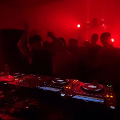 241123 YUREE Twisted Lines SHDW Closing