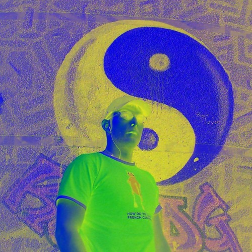 presents Quarantäne Mix No.4,  mixed by 🔥 Sirup 🔥