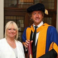 Holding Hands in the Strand