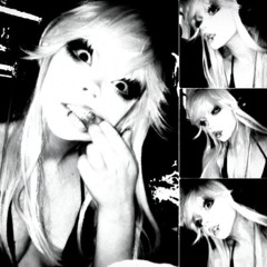 довольна (givemeagive)