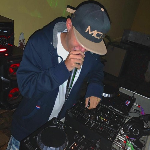 MEGA - VAI SARRAR COM A BUNDA - DJ BIEL PRADO Part. MC PABLIN