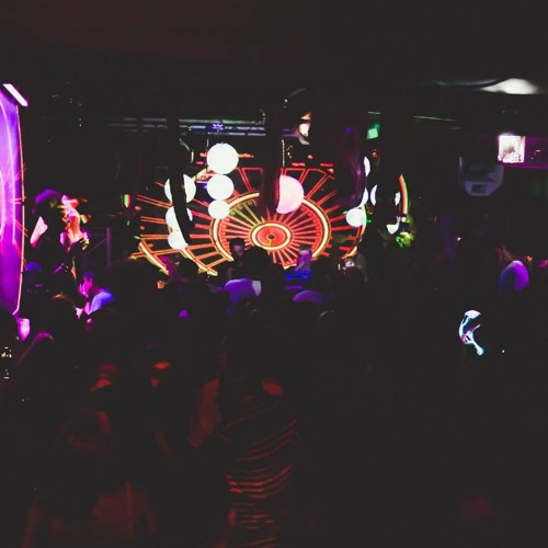 Dark Design & Heath Dominicus @ Renegade // Full Red Moon 15/2/2020