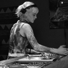 S01 E06 | KXAH @ Sonic Junkie Recording Studio