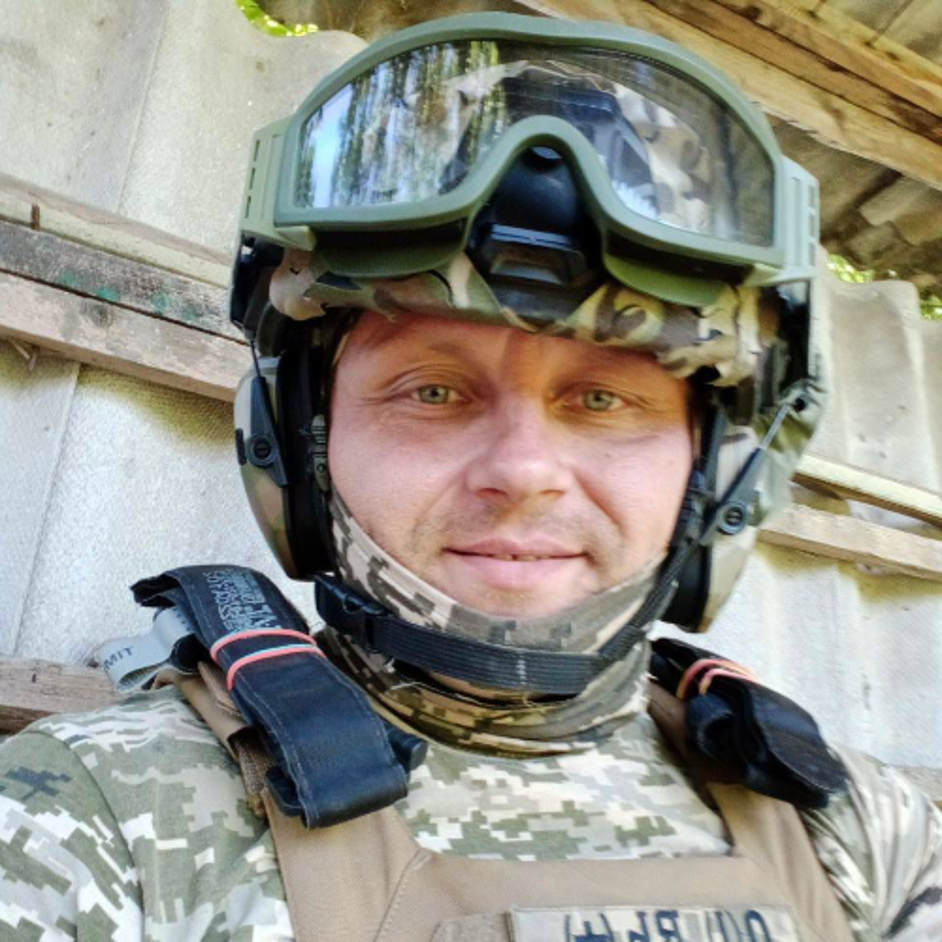Справа ветерана: Захисник навчає правильно реагувати на стрес завдяки пейнтболу