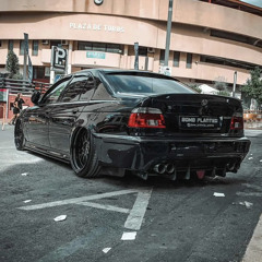 Wir Tanzen im Viereck