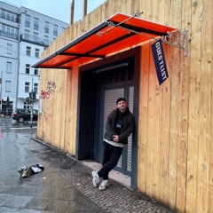 hængengeblieben auf red @ renate berlin_03/10/2025