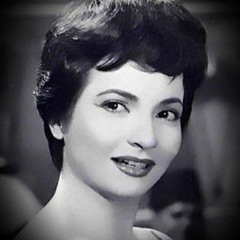 واحدة واحدة بتجري ليه_شادية