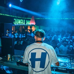 RAVE AM HOF