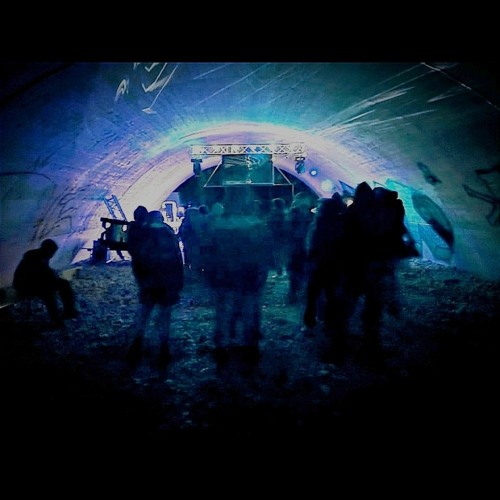XiNDL FREE PARTY (Dec. 2019) Hard Pounding Underground Acid Vinyl  Sound by v1n0t1c