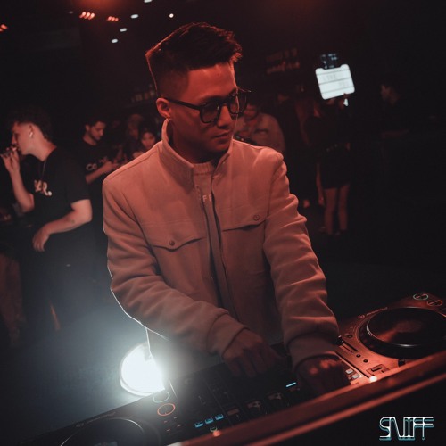 DJ KhangTurtle/ Tech In The Deck***