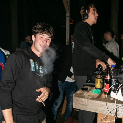 Drum and Bass DJ Teknique.dnb