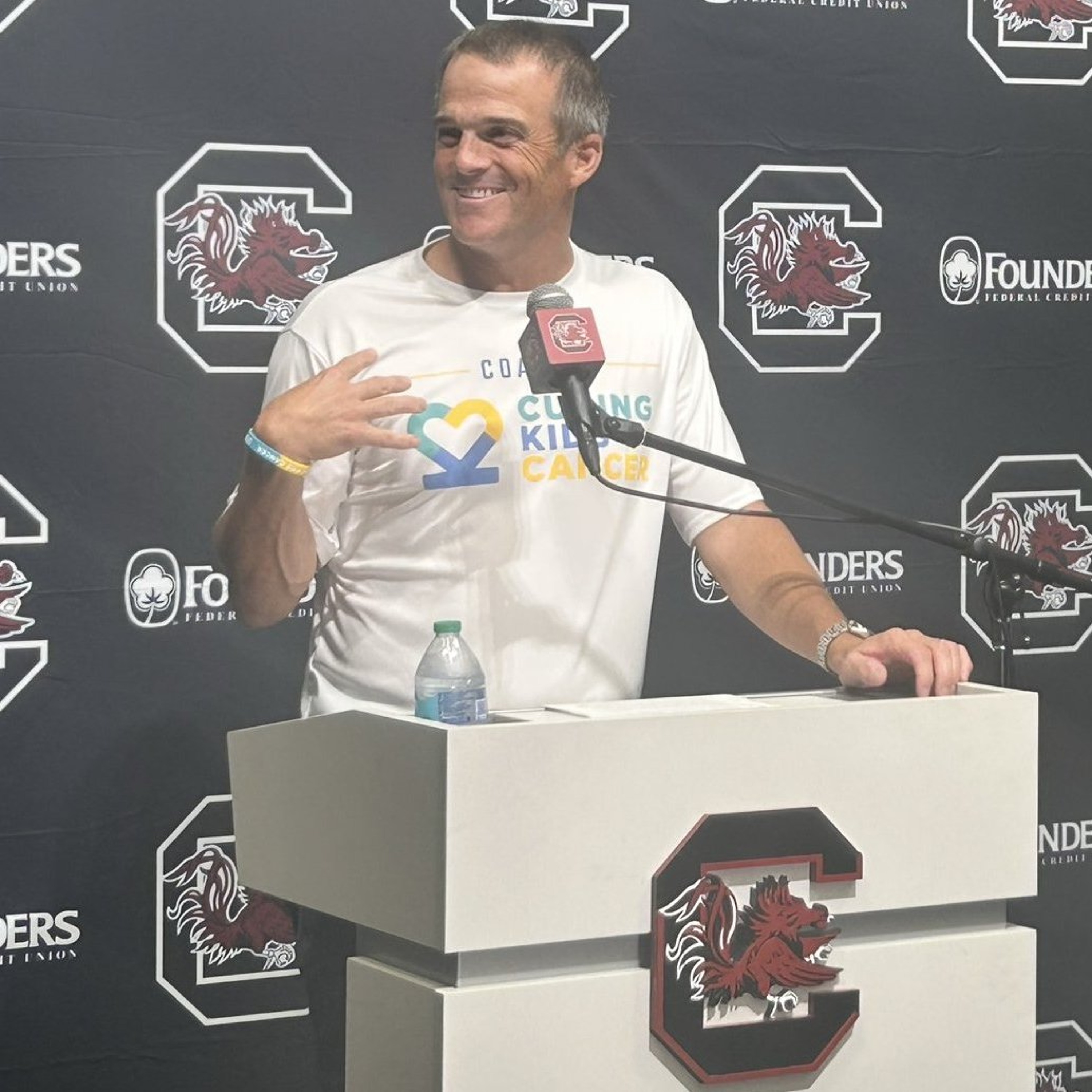 Shane Beamer previews season opener vs. Kent State episode artwork