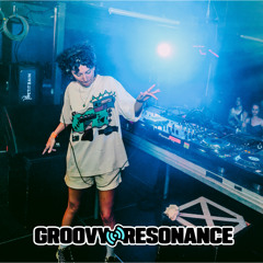 Groovy Resonance 17 : Bernadette