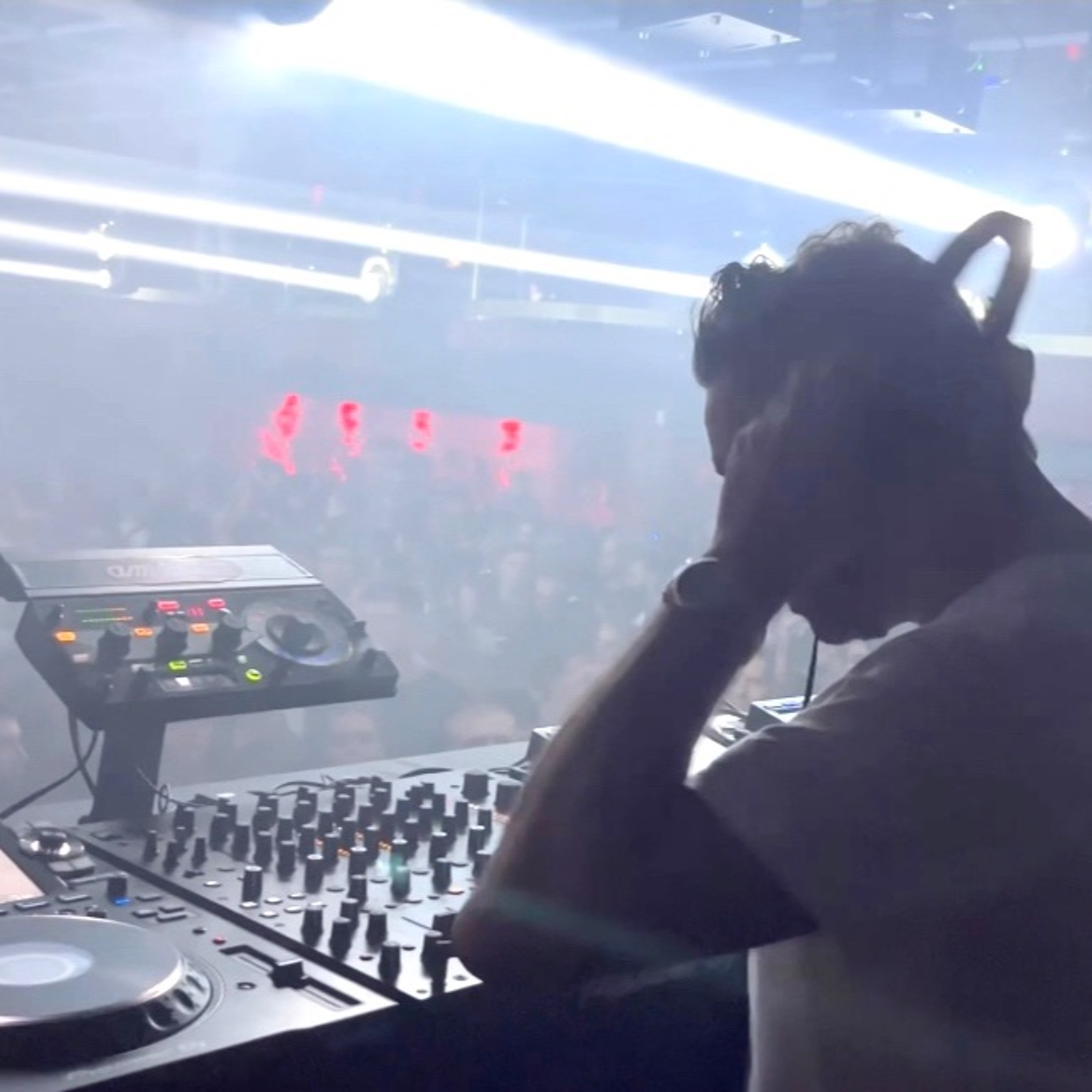 DariusSyrossian