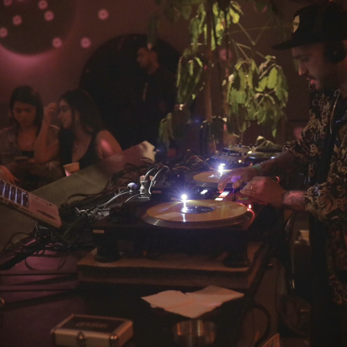 BA NX live @peachpuff showcase/BallroomBlitz