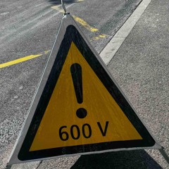 600 V