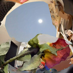 In the Room في الغرفة