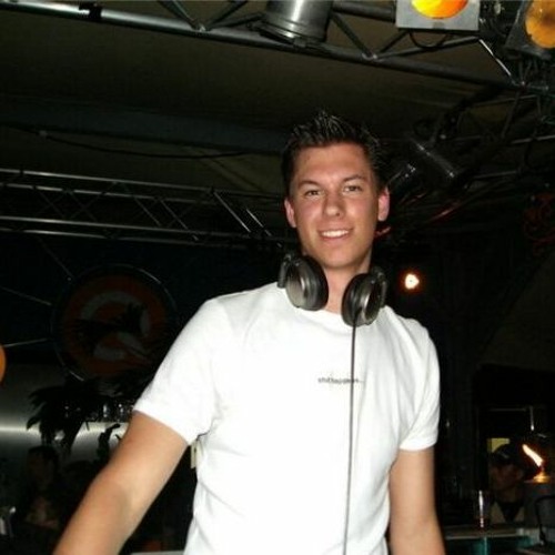 Menno de Jong - Live @ Intuition Radio Show 075, 07.06.2006
