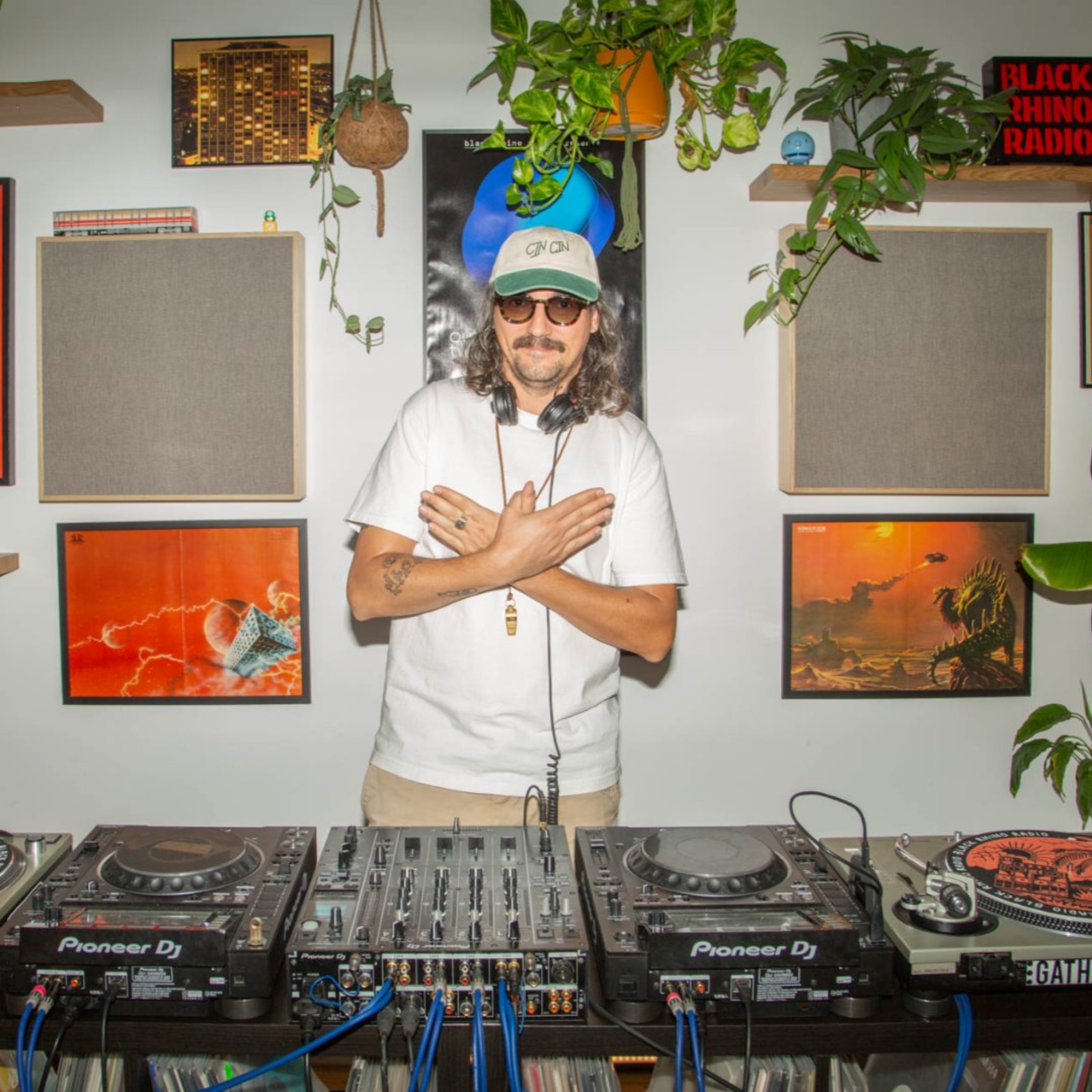 Broadcasting from Manda Island w/ Moss Farai (30.07.2026) episode artwork
