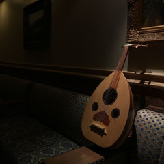 ‎⁨على حسب الريح