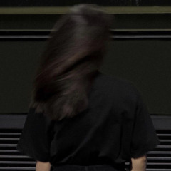 لك أنا قدمت روحي، وانت رحت وخنتها ..