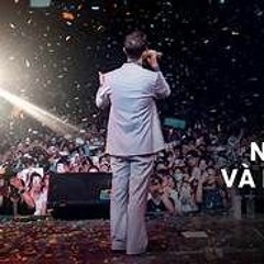 NÉP VÀO ANH VÀ NGHE ANH HÁT - Hoàng Dũng [at Concert 25] (mp3cut.net)