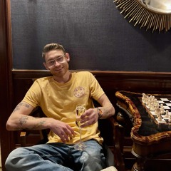 Luc!d X YlloWMollY - Upset