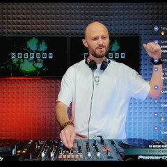 ZoZo - Squ1rTech at Reactor Radio [Redr00m Live] Techno 04.07.2024