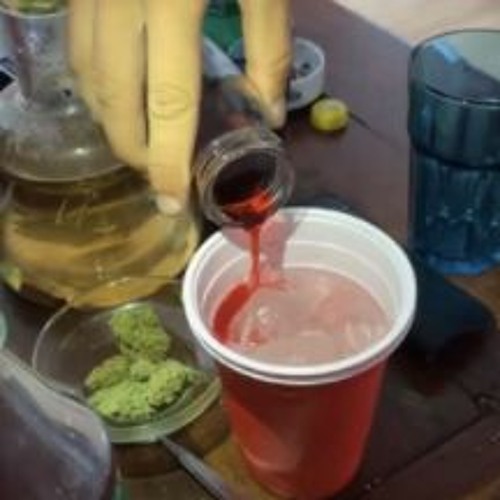 "Keine Träne" (ft. turny)[prod. dyri]